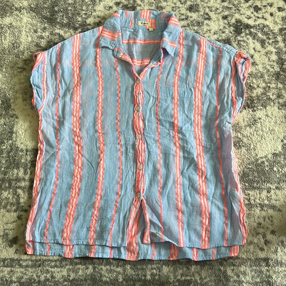 Women’s fashion top